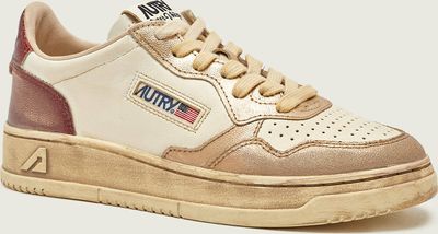 Buty sportowe damskie na wiosnę Autry ze sklepu: Gomez Fashion Store w kategorii: Buty sportowe damskie - zdjęcie 874714-BD9-10338_AU262W000007007