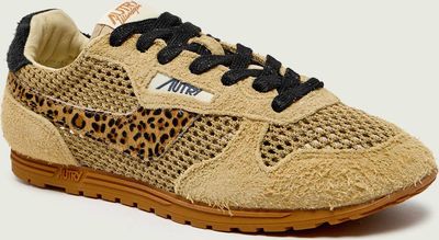Buty sportowe damskie Autry ze sklepu: Gomez Fashion Store w kategorii: Buty sportowe damskie - zdjęcie 874714-BD9-10338_AU262W000010009