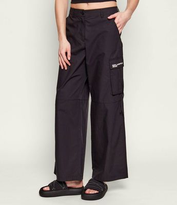 Spodnie damskie Karl Lagerfeld Jeans ze sklepu: Gomez Fashion Store w kategorii: Spodnie damskie - zdjęcie 874714-BD9-10338_KJ261W000003003