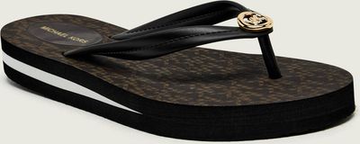 Klapki damskie na lato Michael Kors ze sklepu: Gomez Fashion Store w kategorii: Klapki damskie - zdjęcie 874714-BD9-10338_MK262W000073200