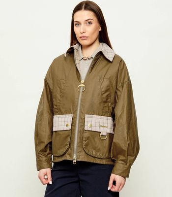 Barbour - Kurtka damska jesienna ze sklepu: Gomez Fashion Store w kategorii: Kurtki damskie - zdjęcie 874714-BD9-10338_UR262W000030094
