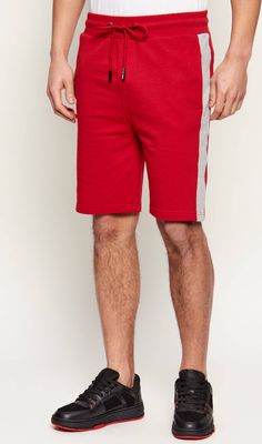 Spodenki męskie na wiosnę Iceberg ze sklepu: Gomez Fashion Store w kategorii: Spodenki męskie - zdjęcie 874714-BD9-10338_II262M000024A87