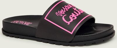 Klapki damskie na lato Versace Jeans Couture ze sklepu: Gomez Fashion Store w kategorii: Klapki damskie - zdjęcie 874714-BD9-10338_VR262W000035899