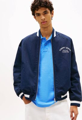 Kurtka męska Tommy Jeans ze sklepu: Gomez Fashion Store w kategorii: Kurtki męskie - zdjęcie 874714-BD9-10338_TM262M000137072