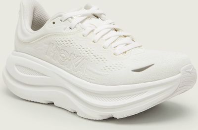 Buty sportowe damskie na wiosnę Hoka ze sklepu: Gomez Fashion Store w kategorii: Buty sportowe damskie - zdjęcie 874714-BD9-10338_HA262W000002020