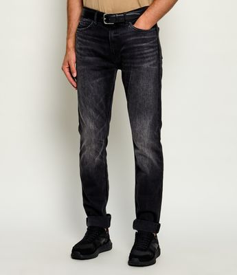 Jeansy męskie HUGO ze sklepu: Gomez Fashion Store w kategorii: Jeansy męskie - zdjęcie 874714-BD9-10338_BU264M000053010