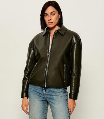 Patrizia Pepe - Kurtka damska ze sklepu: Gomez Fashion Store w kategorii: Kurtki damskie - zdjęcie 874714-BD9-10338_PK264W000032738