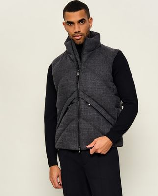 Kamizelka męska sportowa Bogner ze sklepu: Gomez Fashion Store w kategorii: Kamizelki męskie - zdjęcie 874714-BD9-10338_B1265M000010011