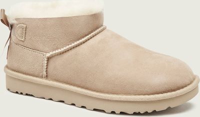beżowy Śniegowce damskie UGG ze sklepu: Gomez Fashion Store w kategorii: Śniegowce damskie
