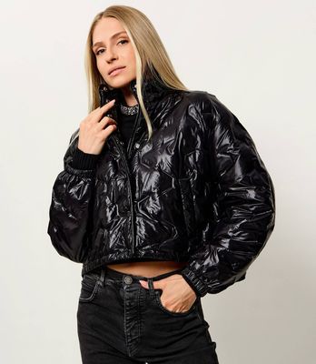 Kurtka damska casual Pinko ze sklepu: Gomez Fashion Store w kategorii: Kurtki damskie - zdjęcie 874714-BD9-10338_PI264W000019099