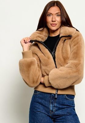 Pinko - Futro damskie casualowe ze sklepu: Gomez Fashion Store w kategorii: Futra damskie - zdjęcie 874714-BD9-10338_PI264W000022A79