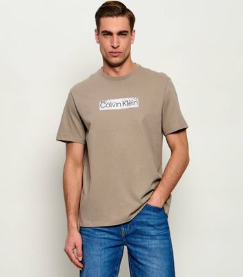 T-shirt męski młodzieżowy na wiosnę Calvin Klein ze sklepu: Gomez Fashion Store w kategorii: T-shirty męskie - zdjęcie 874714-BD9-10338_CK264M000020Z03
