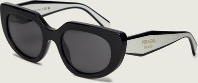 Okulary przeciwsłoneczne damskie PRADA ze sklepu: Gomez Fashion Store w kategorii: Okulary przeciwsłoneczne damskie - zdjęcie 874714-BD9-10338_PP262W000003334