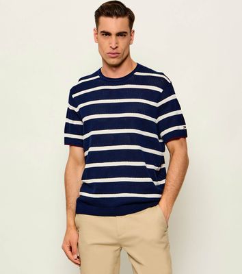 Tommy Hilfiger - Sweter męski na wiosnę ze sklepu: Gomez Fashion Store w kategorii: Swetry męskie - zdjęcie 874714-BD9-10338_TH264M000064F32