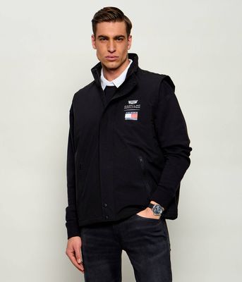 Kamizelka męska Tommy Hilfiger ze sklepu: Gomez Fashion Store w kategorii: Kamizelki męskie - zdjęcie 874714-BD9-10338_TH262M000370D12