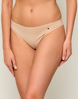 Majtki damskie klasyczne Tommy Hilfiger Underwear ze sklepu: Gomez Fashion Store w kategorii: Majtki damskie - zdjęcie 874714-BD9-10338_TU262W000020183