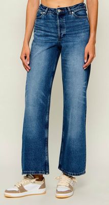 Jeansy damskie w miejskim stylu A.P.C. ze sklepu: Gomez Fashion Store w kategorii: Jeansy damskie - zdjęcie 874714-BD9-10338_A3264W000007020