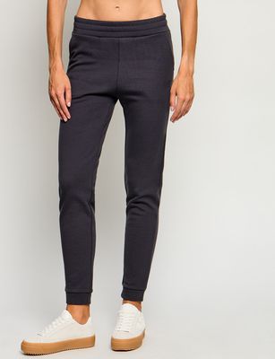 Spodnie damskie sportowe EA7 ze sklepu: Gomez Fashion Store w kategorii: Spodnie damskie - zdjęcie 874714-BD9-10338_E7265W000036E72