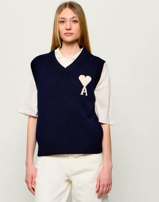 AMI Paris - Sweter damski wiosenny ze sklepu: Gomez Fashion Store w kategorii: Swetry damskie - zdjęcie 874714-BD9-10338_AI262W000007057