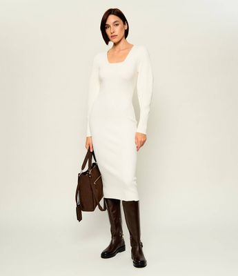 Sukienka Liu Jo ze sklepu: Gomez Fashion Store w kategorii: Sukienki - zdjęcie 874714-BD9-10338_LJ264W000037701