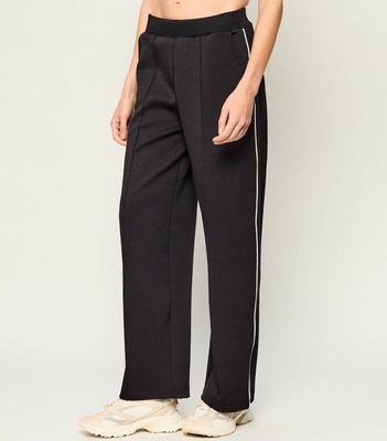 Spodnie damskie jesienne GUESS ACTIVE ze sklepu: Gomez Fashion Store w kategorii: Spodnie damskie
