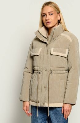 Kurtka damska jesienna GUESS ACTIVE ze sklepu: Gomez Fashion Store w kategorii: Kurtki damskie - zdjęcie 874714-BD9-10338_GV265W000033ZC4