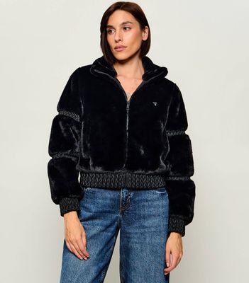 Futro damskie na jesień GUESS ACTIVE ze sklepu: Gomez Fashion Store w kategorii: Futra damskie - zdjęcie 874714-BD9-10338_GV265W000034046
