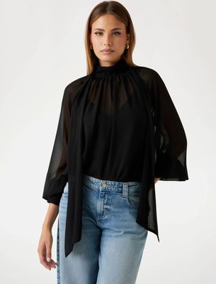 Bluzka damska casual Guess ze sklepu: Gomez Fashion Store w kategorii: Bluzki damskie - zdjęcie 874714-BD9-10338_GJ265W000008058