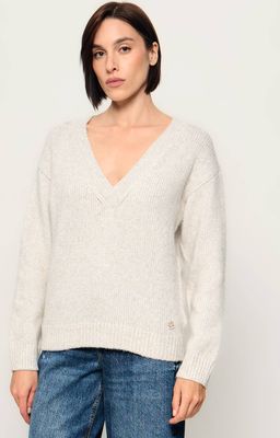 Sweter damski zimowy Guess ze sklepu: Gomez Fashion Store w kategorii: Swetry damskie - zdjęcie 874714-BD9-10338_GJ265W00007354E