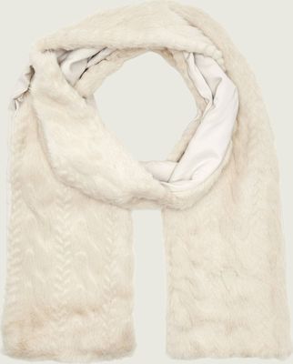 Szalik/chusta Guess ze sklepu: Gomez Fashion Store w kategorii: Szaliki i chusty damskie