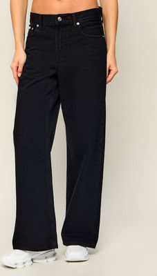 Jeansy damskie Calvin Klein Jeans ze sklepu: Gomez Fashion Store w kategorii: Jeansy damskie - zdjęcie 874714-BD9-10338_CJ265W000061D58