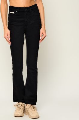 Jeansy damskie na wiosnę Calvin Klein Jeans ze sklepu: Gomez Fashion Store w kategorii: Jeansy damskie - zdjęcie 874714-BD9-10338_CJ265W000074C66