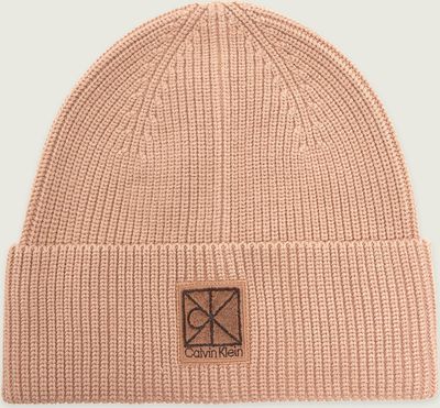 Czapka zimowa damska Calvin Klein ze sklepu: Gomez Fashion Store w kategorii: Czapki zimowe damskie - zdjęcie 874714-BD9-10338_CK265W00001516V