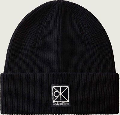 Czapka zimowa damska Calvin Klein ze sklepu: Gomez Fashion Store w kategorii: Czapki zimowe damskie - zdjęcie 874714-BD9-10338_CK265W000015544