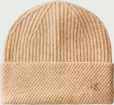 Czapka zimowa damska Calvin Klein ze sklepu: Gomez Fashion Store w kategorii: Czapki zimowe damskie - zdjęcie 874714-BD9-10338_CK265W00001610V