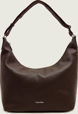 Torebka hobo elegancki Calvin Klein ze sklepu: Gomez Fashion Store w kategorii: Torebki hobo - zdjęcie 874714-BD9-10338_CK265W000045Y99