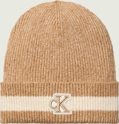 Czapka zimowa damska Calvin Klein ze sklepu: Gomez Fashion Store w kategorii: Czapki zimowe damskie - zdjęcie 874714-BD9-10338_CK265W00005716V