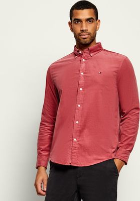 Koszula męska z kołnierzykiem button down Tommy Hilfiger ze sklepu: Gomez Fashion Store w kategorii: Koszule męskie - zdjęcie 874714-BD9-10338_TH265M00009748Q