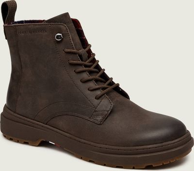 Buty zimowe męskie zimowe Tommy Hilfiger ze sklepu: Gomez Fashion Store w kategorii: Buty zimowe męskie - zdjęcie 874714-BD9-10338_TH265M000172H46
