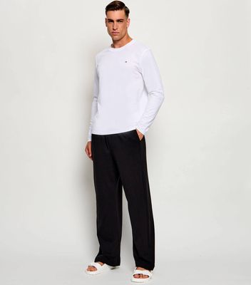 Piżama męska Tommy Hilfiger ze sklepu: Gomez Fashion Store w kategorii: Piżamy męskie - zdjęcie 874714-BD9-10338_TU265M000014I66