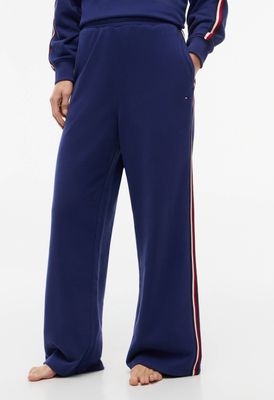 Spodnie damskie Tommy Hilfiger ze sklepu: Gomez Fashion Store w kategorii: Spodnie damskie - zdjęcie 874714-BD9-10338_TU265W000010G61
