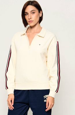 Bluza damska w stylu młodzieżowym Tommy Hilfiger ze sklepu: Gomez Fashion Store w kategorii: Bluzy damskie - zdjęcie 874714-BD9-10338_TU265W000020L35
