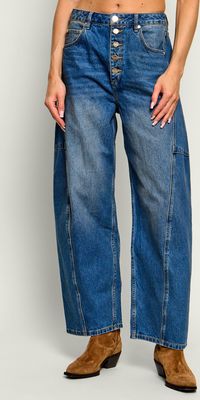 Jeansy damskie na wiosnę AllSaints ze sklepu: Gomez Fashion Store w kategorii: Jeansy damskie - zdjęcie 874714-BD9-10338_AA265W000032089