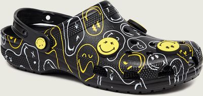 Crocs - Klapki damskie na lato ze sklepu: Gomez Fashion Store w kategorii: Klapki damskie - zdjęcie 874714-BD9-10338_C3262U000011013