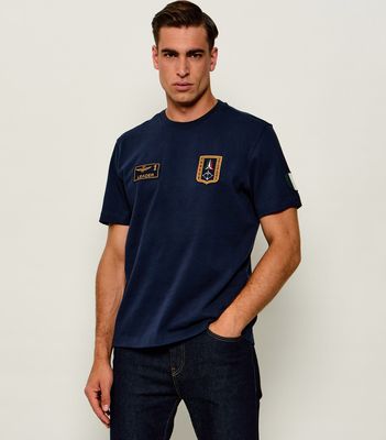 T-shirt męski w stylu młodzieżowym Aeronautica Militare ze sklepu: Gomez Fashion Store w kategorii: T-shirty męskie - zdjęcie 874714-BD9-10338_AM264M000023001