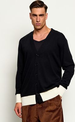 Sweter męski casual AMI Paris ze sklepu: Gomez Fashion Store w kategorii: Swetry męskie - zdjęcie 874714-BD9-10338_AI265M000025001