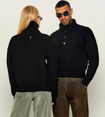 Sweter damski na zimę AMI Paris ze sklepu: Gomez Fashion Store w kategorii: Swetry damskie - zdjęcie 874714-BD9-10338_AI265U000008001