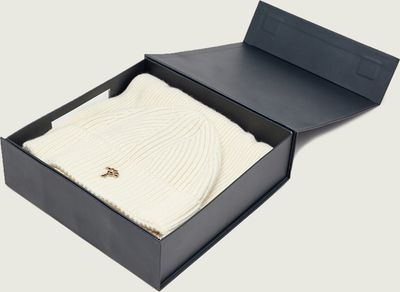 Szalik/chusta Joop! ze sklepu: Gomez Fashion Store w kategorii: Szaliki i chusty damskie - zdjęcie 874714-BD9-10338_JO265W000062102