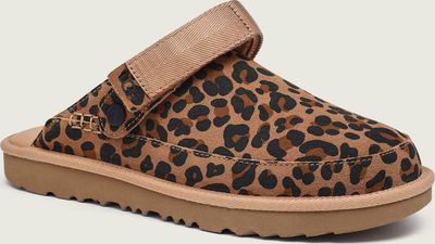 Klapki dziecięce na lato UGG ze sklepu: Gomez Fashion Store w kategorii: Klapki dziecięce