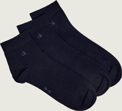 Skarpetki damskie Calvin Klein ze sklepu: Gomez Fashion Store w kategorii: Skarpetki damskie - zdjęcie 874714-BD9-10338_CK265M000164002